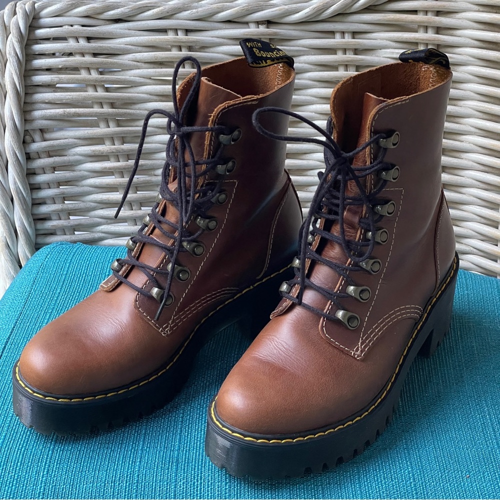 Like New Dr. Martens Leona Boot in Butterscotch US7